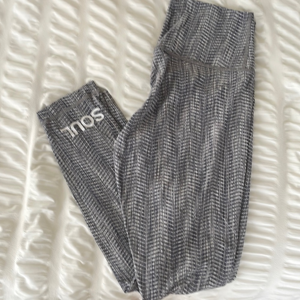 Lululemon soul cycle align leggings size 6 great condition